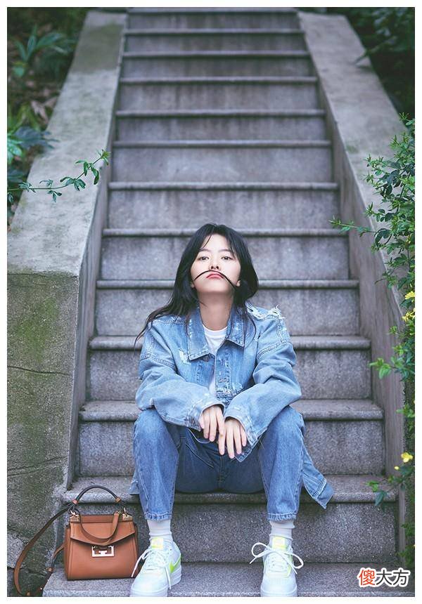 【就爱时尚】谭松韵私服照片发布，矮个子的女性看起来很清爽美丽