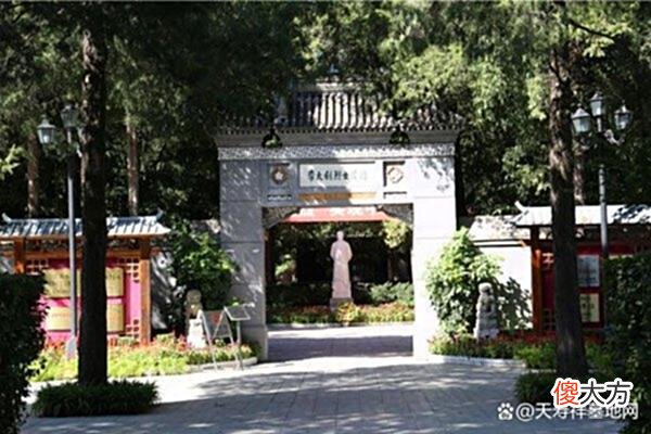 【爱历史】北京万安公墓安葬名人有哪些？地址在哪？