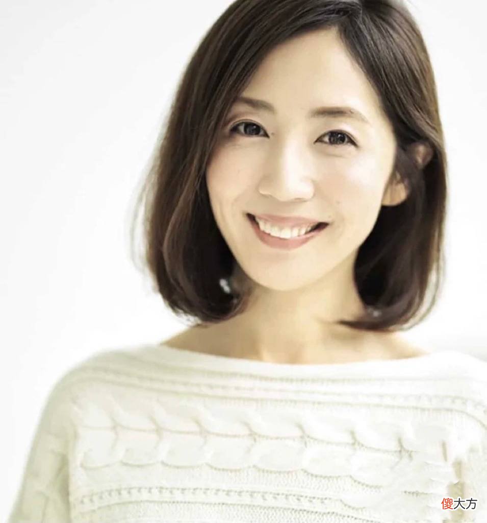 【时尚一点】人到中年，这几种发型最适合中年女性，时髦又减龄