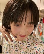 【就爱时尚】跟着ins短发时尚博主学穿搭 简约清新又好看