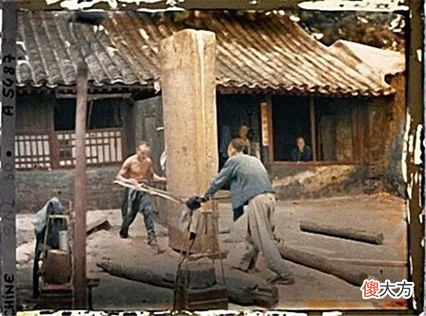【历史故事】100多年前,一法国人拍下7万多张彩照,为你展现真实的清朝