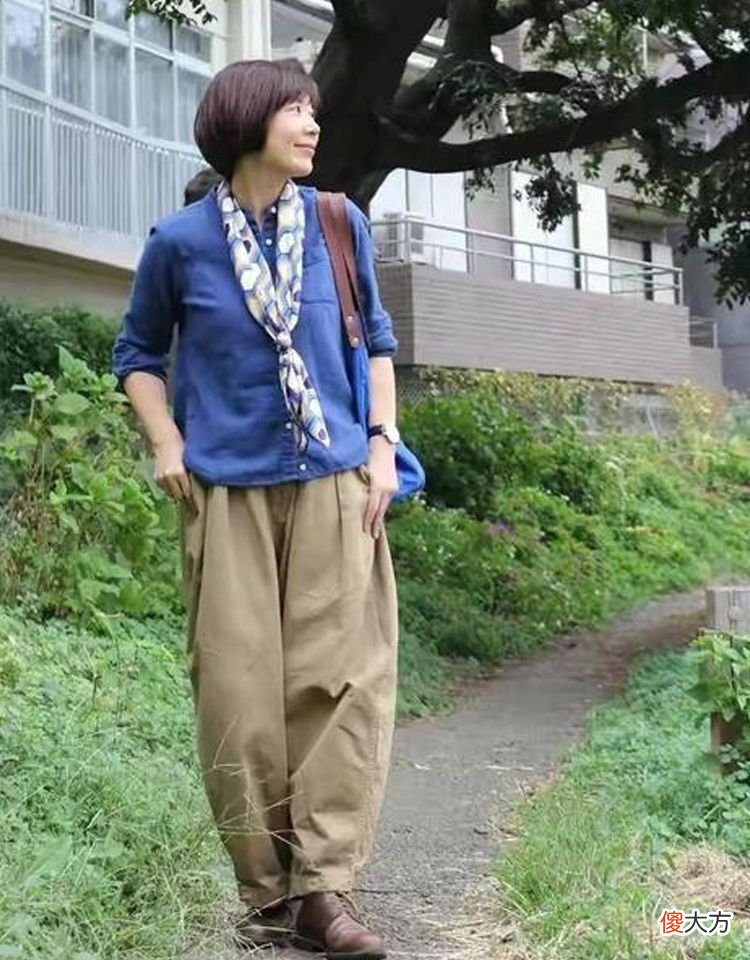 【就爱时尚】为什么日本女人穿搭简单却很高级？这3个技巧，中国大妈都忽略了