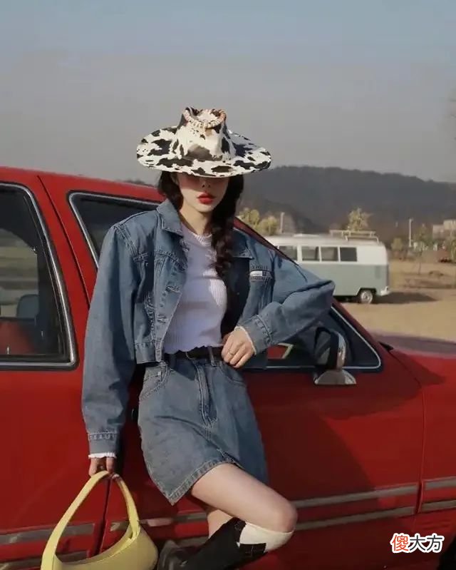 【时尚一点】今年夏日，一起Get极具诱惑力的辣妹装