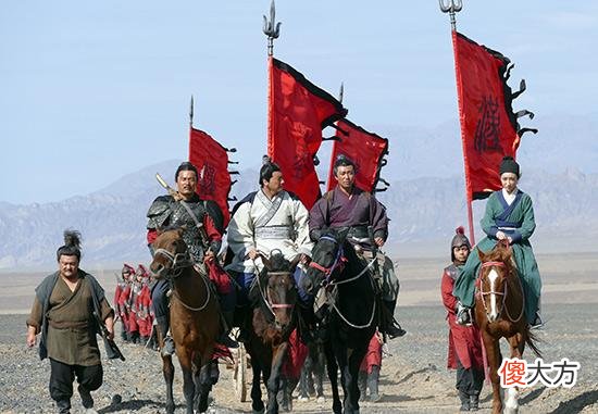 【爱历史】强汉的外交官有多霸道？班超：带领36人奔赴险境，以夷制夷收服西域