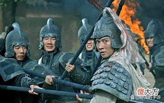 【爱历史】童渊和他的三个徒弟，一个是张绣，另一个也是武学之中的人才