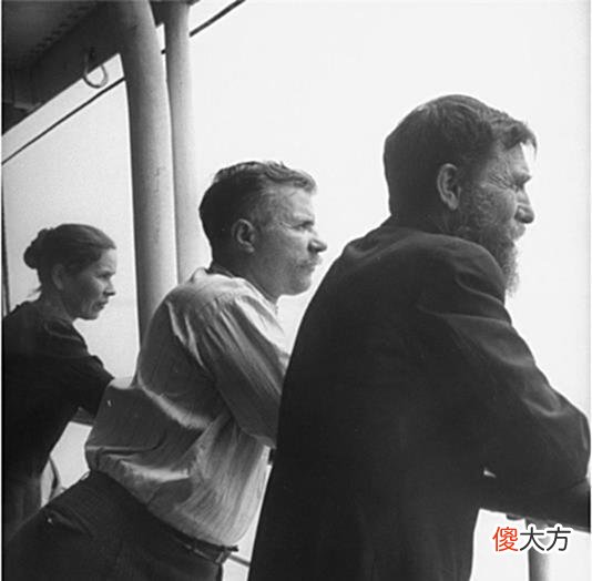 【爱历史】十月革命后曾有很多俄国人流亡到上海，1949年后才撤离