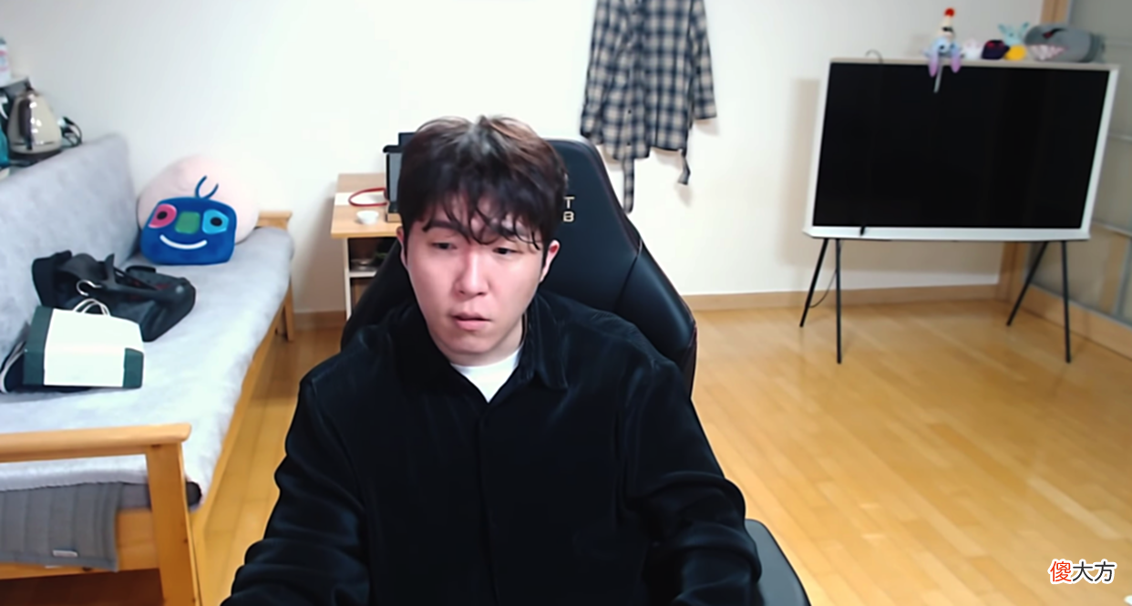 【游戏迷】韩国解说Bitdol：中国观众黑Faker因为自卑，他们只会吹失败者Uzi