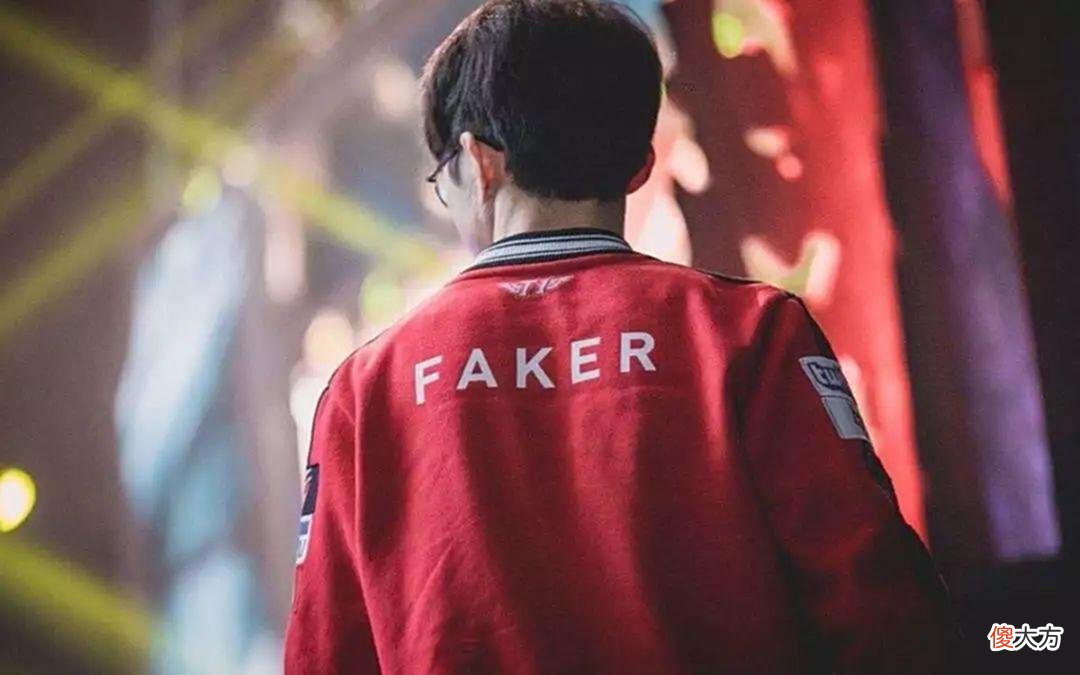 【游戏迷】韩国解说Bitdol：中国观众黑Faker因为自卑，他们只会吹失败者Uzi