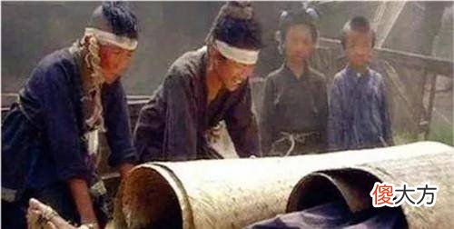 【历史故事】朱元璋当上皇帝后，如何对待被折磨过的地主刘德？