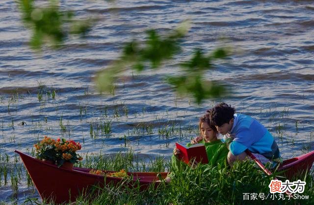 【时尚一点】任敏、辛云来同框拍时尚写真大片