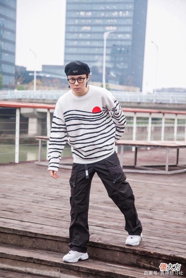 【就爱时尚】男生冬季如何搭配衣服才能更有质感？