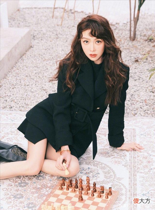 【时尚一点】冻龄女神+生图杀手实锤了！薛凯琪的“琪式穿搭”