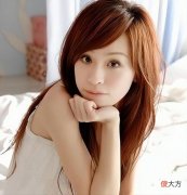 【时尚一点】40岁王心凌复出参加《乘风破浪》路透，穿出十足的校园风气息