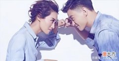 【就爱时尚】朱丹4岁大女儿趴在野餐垫子上面画画，小小丹软萌可爱讨喜
