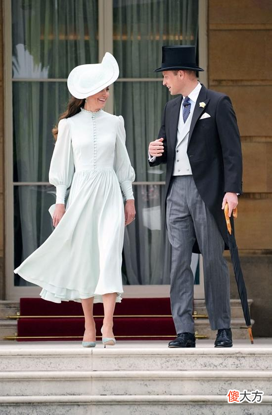 【时尚一点】英国王室花园派对，凯特王妃靠“现代疯帽子”一秒搭出女主人气场