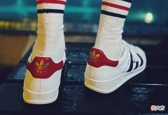 【时尚一点】￥6900 元的“阿迪联名”最速上脚！又是娱乐圈第一人！？