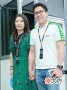 【时尚一点】郭晶晶嫁入豪门后，穿搭风格变化太大，网友：这才是她想要的生活