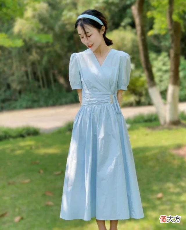 【时尚一点】夏天穿裙子，搭配哪种鞋子更好看？