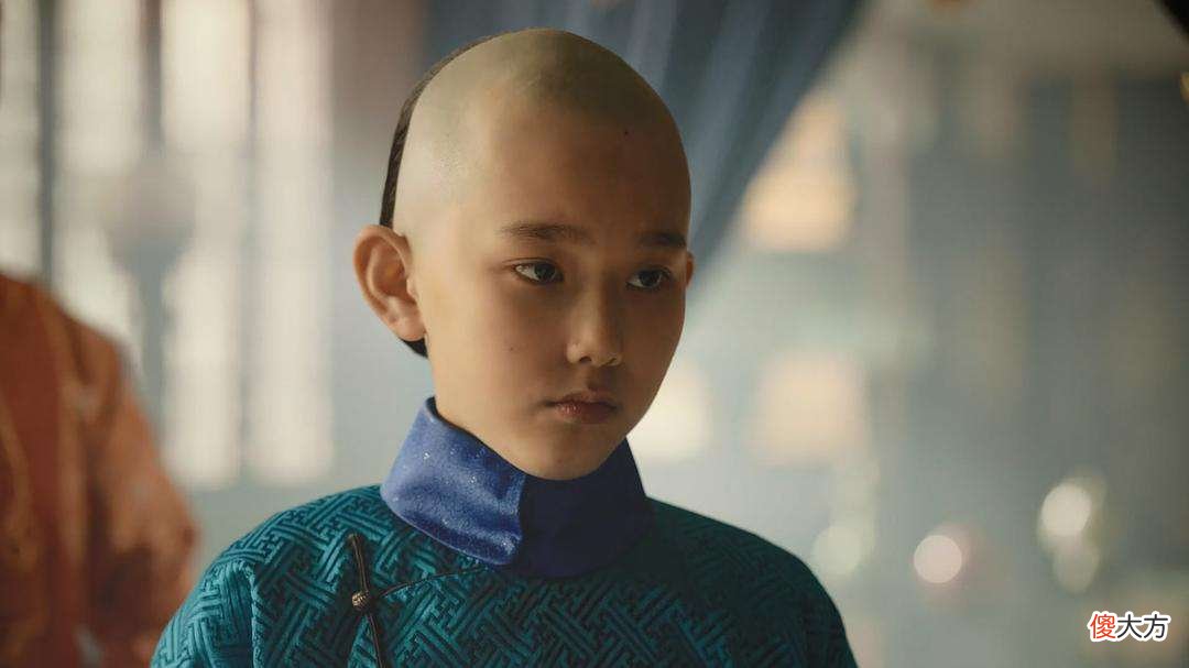 【历史故事】乾隆一生妃嫔和子女众多，他去世后妃嫔和子女又被嘉庆如何对待？