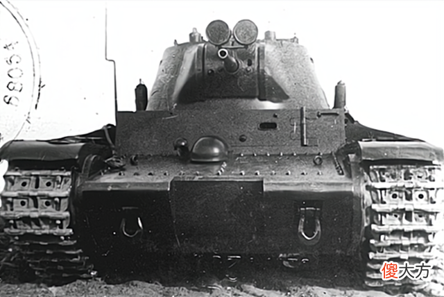 【历史故事】二战前的苏联秘密装备:T-111“通用护航坦克”