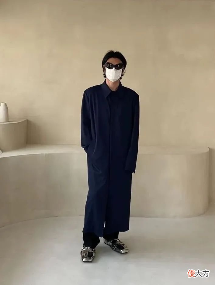 【时尚一点】只看联名，会忽略 Balenciaga 新系列“Garde-Robe”的精彩？