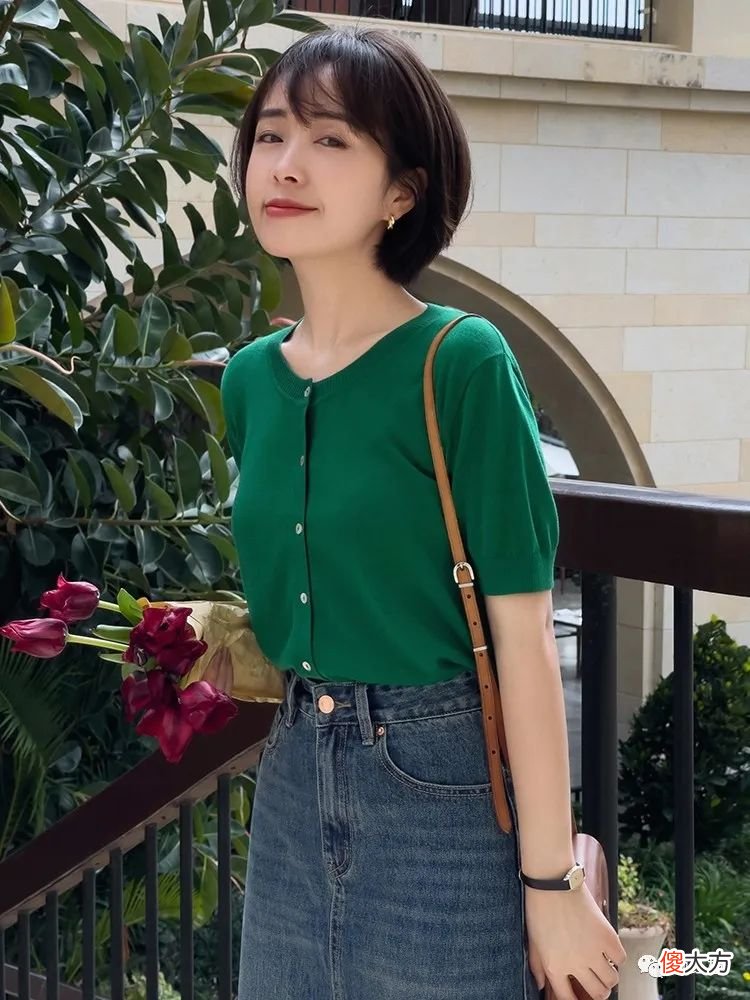 【时尚一点】清爽舒适的夏季穿搭示范，简单利落又有格调，照着穿准没错