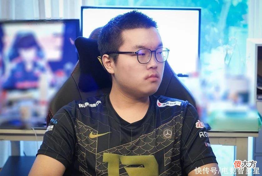 【游戏世界】“皇电”选手关系这么好？圣枪哥特训阿宾，教他船长怎么打格温