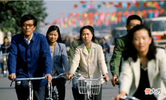 【历史故事】上世纪80年代的一辆“凤凰”牌自行车，相当于如今多少钱
