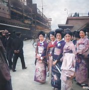 【爱历史】珍贵历史照片：被美军虐待的伊拉克青年，日本甲级战犯东条英机