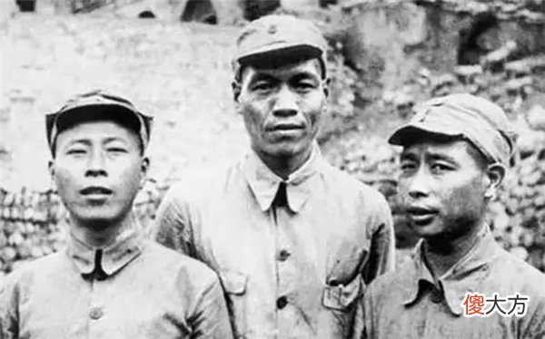 【爱历史】建国前，毛主席从一野调走一人，彭德怀眉头紧锁：不好
