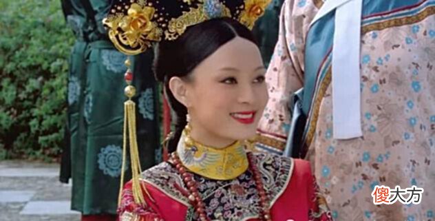 【历史故事】甄嬛传:甄嬛回宫后来给皇后请早安,为什么不奉簪花反而送佛珠?
