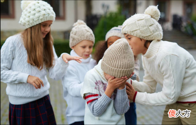 幼儿园就开始流行两种隐形霸凌，老师不会明说，父母却要趁早预防