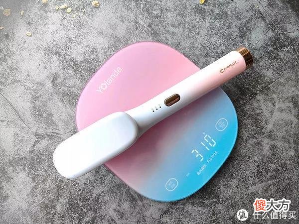 【就爱时尚】有了它精致小姐姐早上能多睡半小时，艾美特随身造型梳