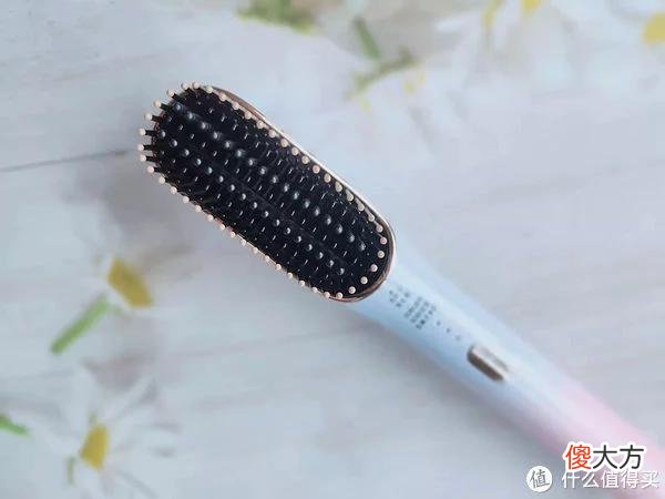 【就爱时尚】有了它精致小姐姐早上能多睡半小时，艾美特随身造型梳