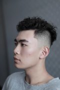 【就爱时尚】13款男生发型，很火很流行，效果就是不一样