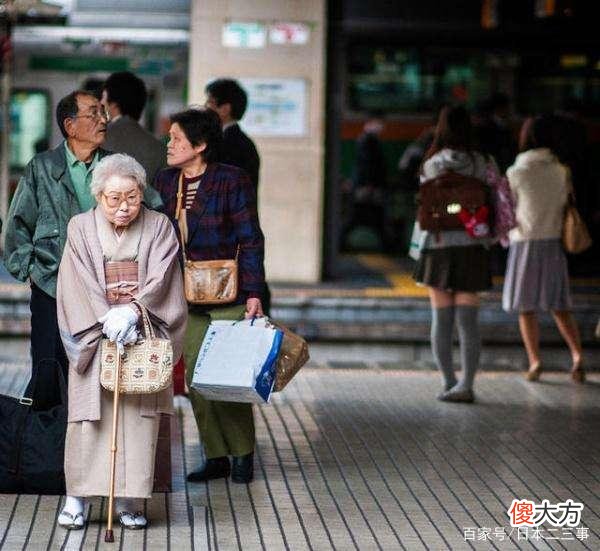 【就爱时尚】日本太太精彩晚年晒照，佩服这些白发苍苍的太太们