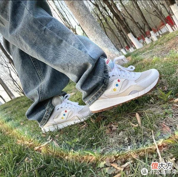 【就爱时尚】Sneaker 篇一百六十八：Saucony Shadow 6000与NB 990v3分享