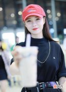 【时尚一点】沈梦辰一身全黑造型，满满的少女感，看着真不像三十岁的人