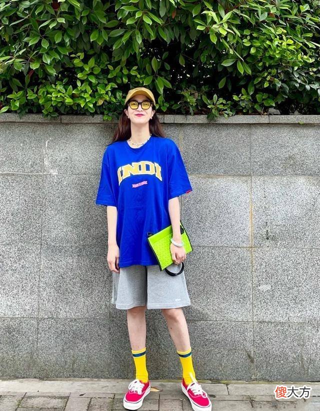 【就爱时尚】松松垮垮、宽松肥大的服饰，如何穿出时尚感？