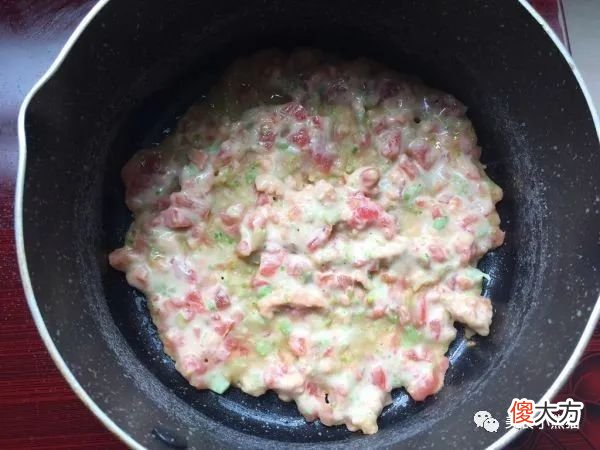 教你做道辅食，三文鱼蔬菜饼，这样做宝宝爱吃，简单易学看了就会