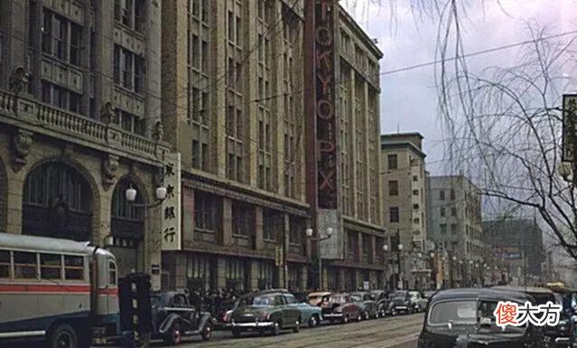 【爱历史】实拍1955年的日本:丝毫看不出是战败国,图8的场景让人感慨万千