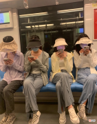 【就爱时尚】终于get防晒衣的正确打开方式，夏天这么穿时尚又好看