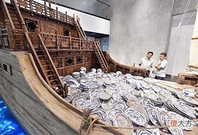 【爱历史】2007年南海打捞起一神秘沉船,船身800年未腐,价值超三千亿美元