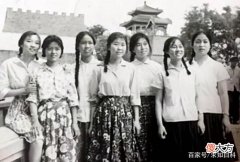 【爱历史】八十年代风靡全国的“的确良”，如今为何消失？它换了个名字