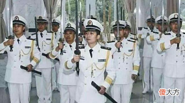 【爱历史】为什么中国海军军官佩戴汉剑而不是唐横刀?