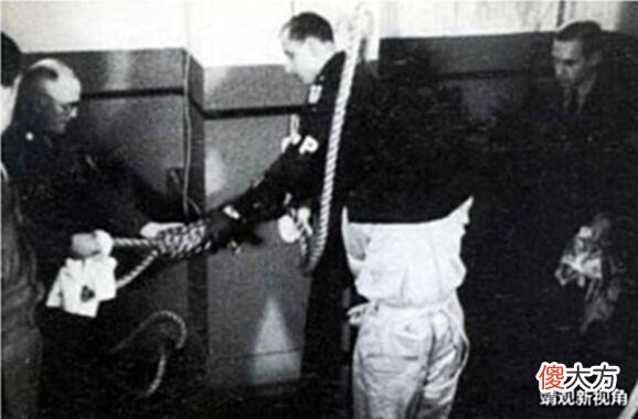 【爱历史】曾禁播70多年的真实影像,东条英机被绞刑全过程,结束罪恶的一生