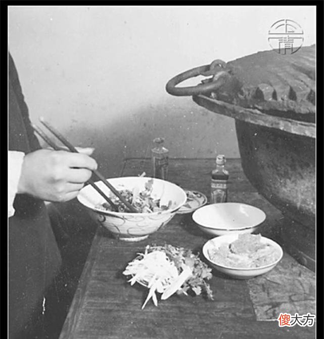 【历史故事】您可别流口水，一组民国老北京的制作烤肉饼的老照片