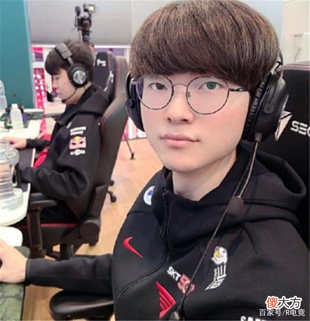 【游戏世界】RNG战胜EG，T1却不好好准备应对G2？ad小吕布已经四天没排位了