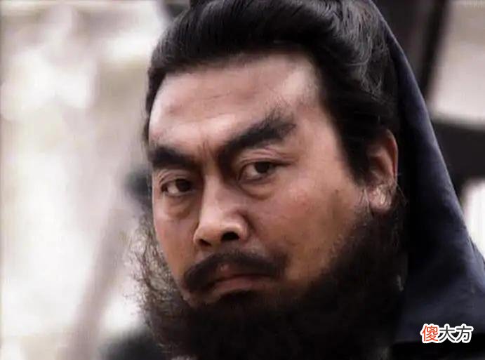 【爱历史】倘若张飞在虎牢关之战时与吕布单挑，关羽不助战，他能坚持多久？