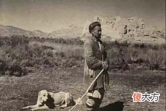【爱历史】老照片带你看看清末新疆是什么样，集市人山人海，最后美女很漂亮